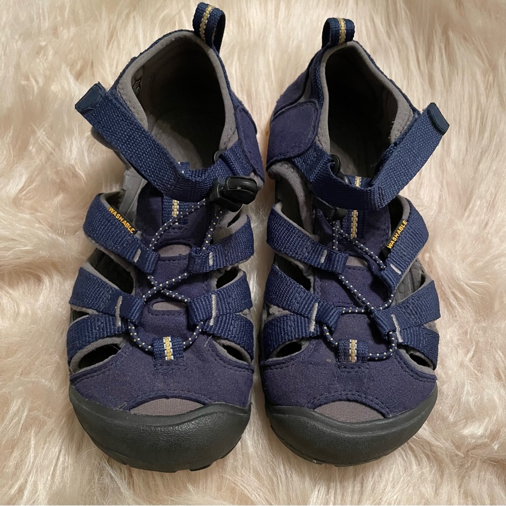 NWOB Boys Keen Sandals